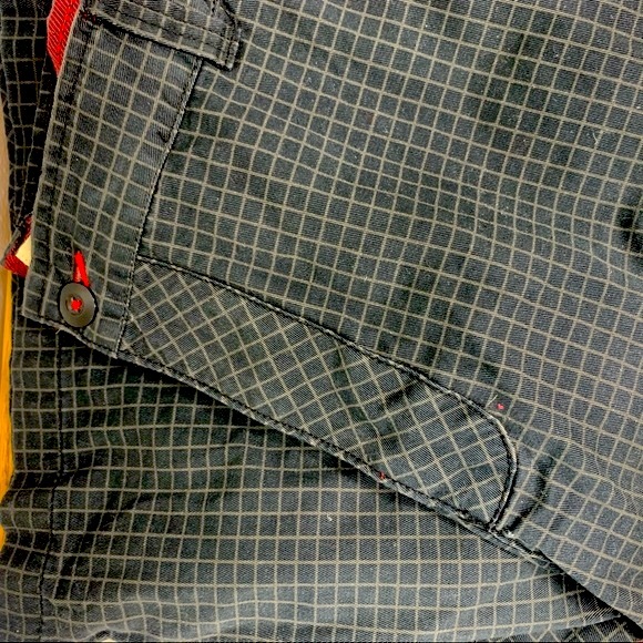 OP Black Green Plaid Print Cargo Shorts EUC | 42 - Picture 4 of 7